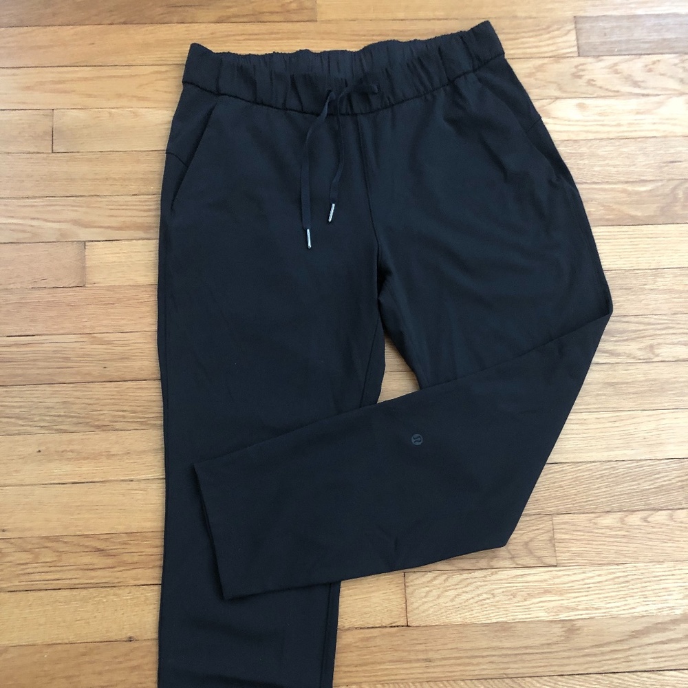 EUC lululemon On The Fly 7/8 Pant Size 8